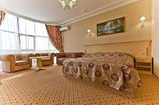 Гостиница Резидент Краснодар Улучшенный двухместный номер с 1 кроватью-8