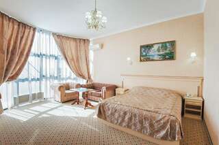 Гостиница Резидент Краснодар Улучшенный двухместный номер с 1 кроватью-4